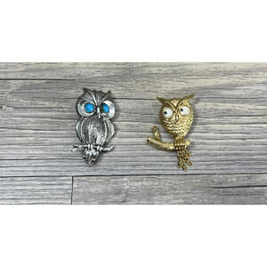 Lot 2 Owl Small Brooch Pin Avon Gold Tone & Jonettte Jewelry JJ Turquoise Eyes